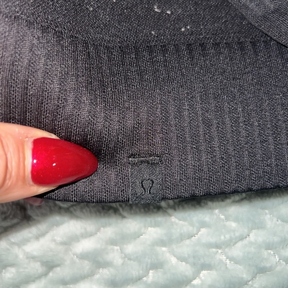 NWOT Lululemon long sleeve top - Picture 3 of 13